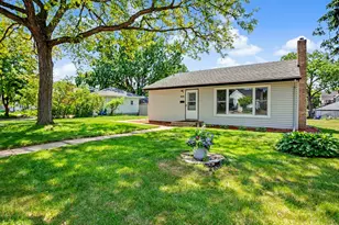 666 3rd Ave NW, New Brighton, MN 55112 - Photo 1
