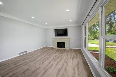 666 3rd Avenue NW, New Brighton, MN 55112 - Photo 3