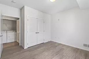 619 8th Street SE, Minneapolis, MN 55414 - Photo 39