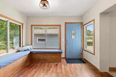 2219 Eldridge Avenue E, North Saint Paul, MN 55109 - Photo 9