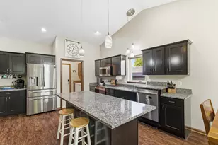 300 Tanager Rd, Mankato, MN 56001 - Photo 21
