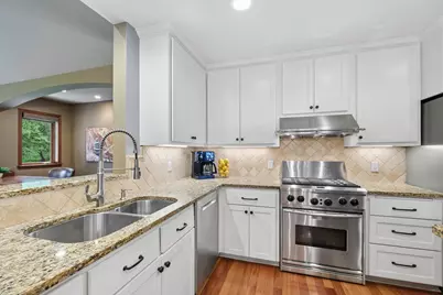 5421 Tracy Lynn Terrace, Minnetonka, MN 55345 - Photo 7