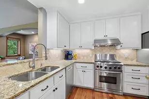 5421 Tracy Lynn Terrace, Minnetonka, MN 55345 - Photo 7