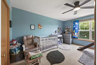 440 Hickory Lane N, Oakdale, MN 55128 - Photo 19