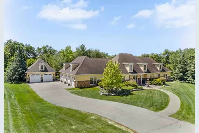 705 18th Avenue N, Moorhead, MN 56560 - Photo 1