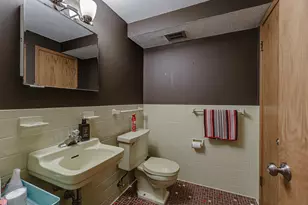 1525 St Croix Cir, Golden Valley, MN 55422 - Photo 55