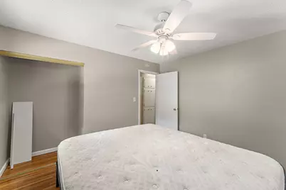 610 Grange Avenue N, Oakdale, MN 55128 - Photo 17