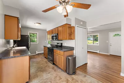610 Grange Avenue N, Oakdale, MN 55128 - Photo 7