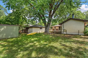 610 Grange Ave N, Oakdale, MN 55128 - Photo 31