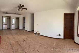 5505 Matterhorn Dr NE, Fridley, MN 55432 - Photo 25