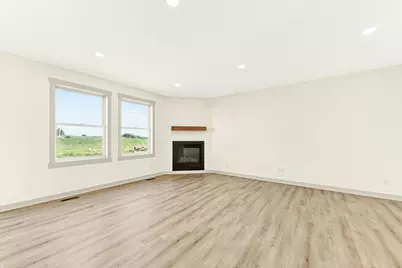 3435 Stonehedge Drive NE, Rochester, MN 55906 - Photo 9