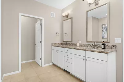 17710 Valley Cove Ct, Wayzata, MN 55391 - Photo 15