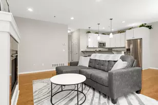 17710 Valley Cove Ct, Wayzata, MN 55391 - Photo 7