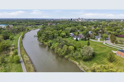 1323 S River Drive, Moorhead, MN 56560 - Photo 55
