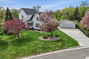 1323 S River Dr, Moorhead, MN 56560 - Photo 1