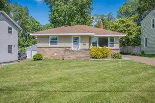 1140 Charlton St, West Saint Paul, MN 55118 - Photo 1