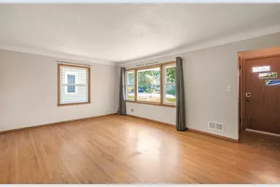1140 Charlton Street, West Saint Paul, MN 55118 - Photo 3
