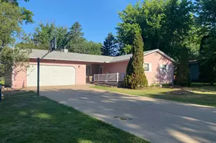 1007 10th Ave N, Princeton, MN 55371 - Photo 1