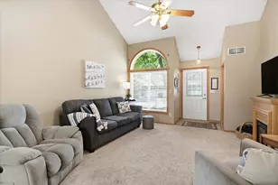 6079 Courtly Alcove, Woodbury, MN 55125 - Photo 5