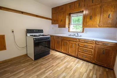 1719 1st Avenue NE, Austin, MN 55912 - Photo 11