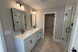 1702 Hadley Hills Dr NE, Rochester, MN 55906 - Photo 11