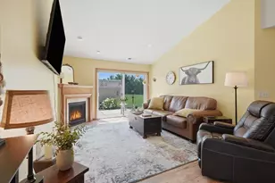 407 Cassandra Drive, New Richmond, WI 54017 - Photo 5