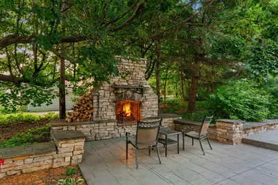607 Ivy Falls Avenue, Mendota Heights, MN 55118 - Photo 9