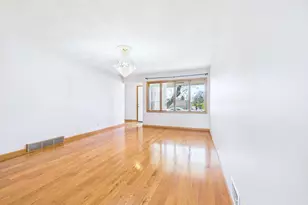 5212 W 70th St, Edina, MN 55439 - Photo 7