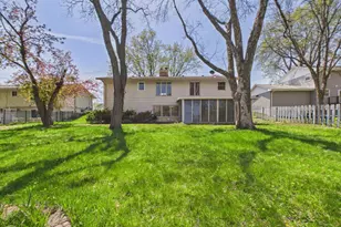 5212 W 70th St, Edina, MN 55439 - Photo 5