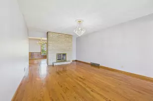 5212 W 70th St, Edina, MN 55439 - Photo 9