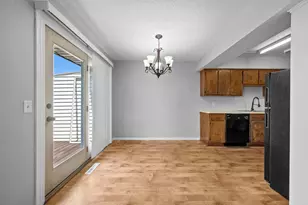 6801 Fremont Pl N, Brooklyn Center, MN 55430 - Photo 5