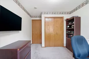 7910 Blackstone Ave, Inver Grove Heights, MN 55076 - Photo 15