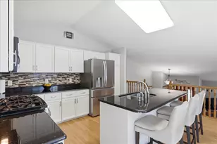 7910 Blackstone Ave, Inver Grove Heights, MN 55076 - Photo 9