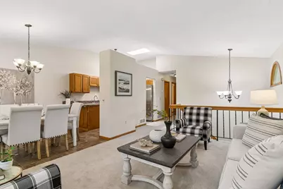 1015 Aston Circle, Burnsville, MN 55337 - Photo 5