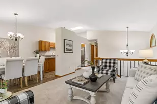1015 Aston Cir, Burnsville, MN 55337 - Photo 5
