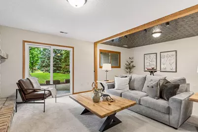 1015 Aston Circle, Burnsville, MN 55337 - Photo 31