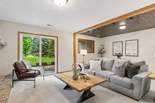 1015 Aston Cir, Burnsville, MN 55337 - Photo 31