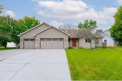 915 Ferndale Street S, Maplewood, MN 55119 - Photo 1