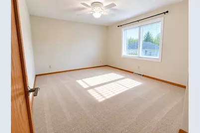 915 Ferndale Street S, Maplewood, MN 55119 - Photo 19