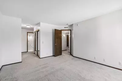 4710 58th Avenue N #201, Crystal, MN 55429 - Photo 13