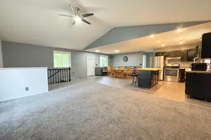 21093 370th St, Erhard, MN 56534 - Photo 5