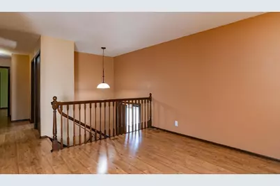 10520 Decatur Avenue S, Bloomington, MN 55438 - Photo 3