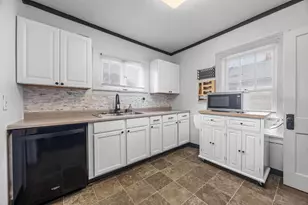 722 7th St N, Fargo, ND 58102 - Photo 15