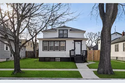 722 7th Street N, Fargo, ND 58102 - Photo 1