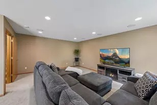 3930 Troy Ln N, Plymouth, MN 55446 - Photo 19