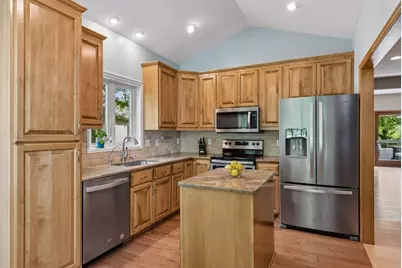 3930 Troy Lane N, Plymouth, MN 55446 - Photo 5