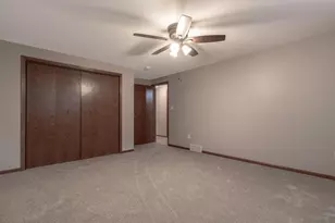 12991 Meadow Creek Dr, New Ulm, MN 56073 - Photo 33