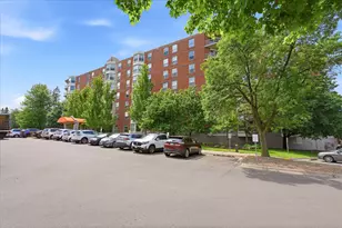 1425 W 28th St, Minneapolis, MN 55408 - Photo 3