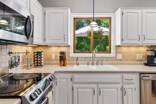 1417 McKnight Cir, Victoria, MN 55386 - Photo 9