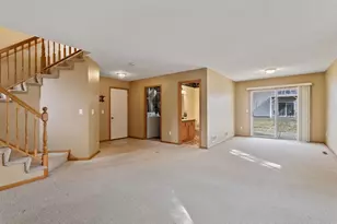 2907 Devonshire Cir, Woodbury, MN 55125 - Photo 3